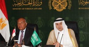 وزير الخارجية السعودي، عادل الجبير، ونظيره المصري، سامح شكري في جدة