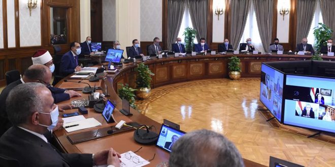 رئيس الحكومة مصطفى مدبولي خلال اجتماع مجلس الوزراء اليوم. (الحكومة)