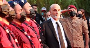 سمير جعجع زعيم حزب القوات اللبنانية (الإنترنت)