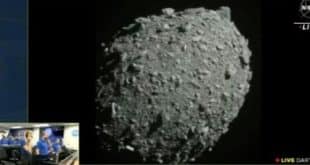  الكويكب ديمورفوس في صورة التقطتها مركبة فضائية تابعة لوكالة الفضاء الأميركية (ناسا) في 26 سبتمبر "ا ف ب"