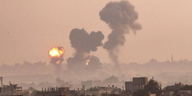قصف جوي إسرائيلي يتسبب في خروج مطار حلب الدولي من الخدمة (الإنترنت)