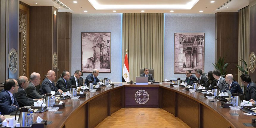 القاهرة تستعرض مع تحالف مصري – فرنسي مقترحات بشأن إدارة وتشغيل المطارات