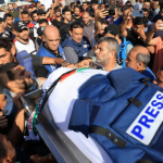 جثمان أحد الصحفيين في غزة