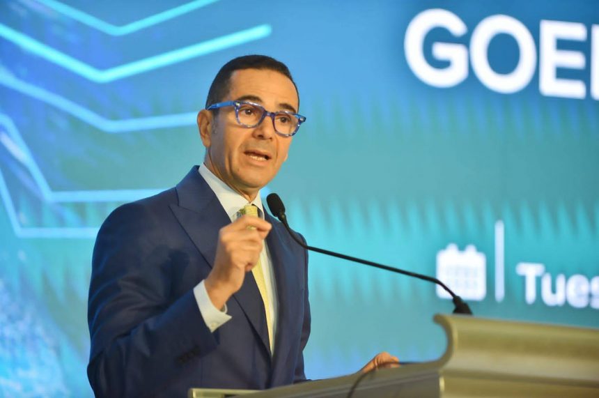 حسن الخطيب وزير الاستثمار والتجارة الخارجية