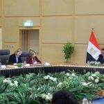 نائب رئيس مجلس الوزراء وزير الصحة يبحث مع نائب رئيس بنك الاستثمار الأوروبي سبل تعزيز التعاون والاستثمار في القطاع الصحي