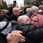 إدخال 7 من المعتقلين الفلسطينيين المفرج عنهم إلى المستشفى.. وحماس تندد بسياسة «القتل البطيء»