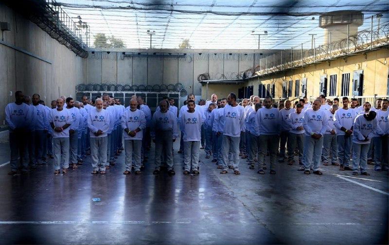 الفلسطينيون المفرج عنهم من سجن عوفر ضمن عملية التبادل السادسة