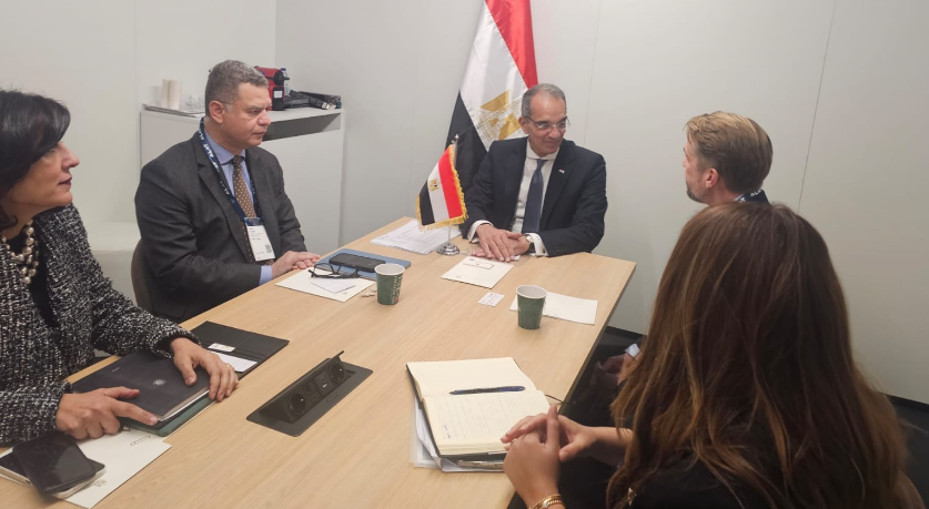 وزير الاتصالات يبحث مع مسؤولي شركات عالمية فرص التعاون والاستثمار فى مصر 1 Capture 37