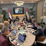وزير السياحة يعقد عدد من اللقاءات المهنية مع مجموعة من كبار منظمي الرحلات ووكالات السياحة والسفر