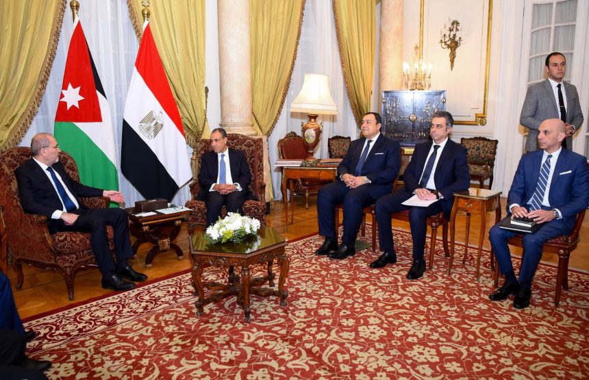 وزيرا خارجية مصر والأردن يؤكدان على الرفض القاطع لتهجير الفلسطينيين من أراضيهم