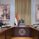 رئيس الوزراء يتابع مع رئيس الهيئة العامة للمنطقة الاقتصادية لقناة السويس