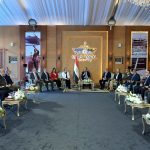 رئيس الوزراء يلتقي عددًا من السفراء الأجانب