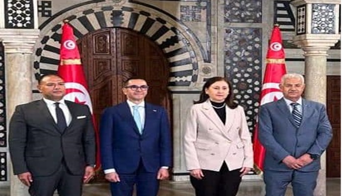 وزير الاستثمار والتجارة الخارجية يلتقي رئيسة الوزراء التونسية