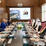 وزير النقل خلال لقائه نظيره السعودي