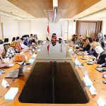 وزيرة التخطيط والتنمية الاقتصادية والتعاون الدولي تعقد اجتماعًا موسعًا مع قيادات الوزارة