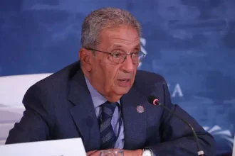 عمرو موسى