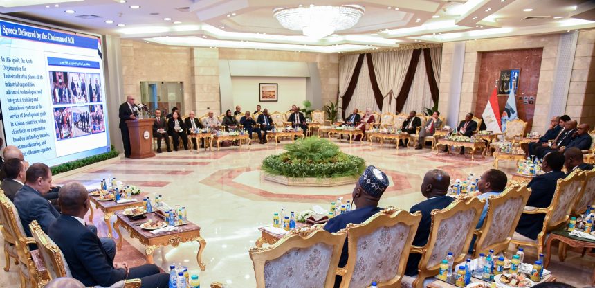 رئيس العربية للتصنيع خلال لقائه سفراء دول أفريقية