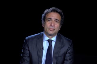عمرو حمزاوي
