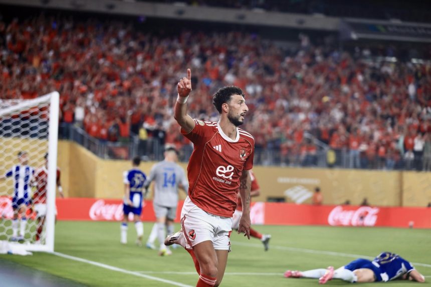 المهاجم الفلسطيني وسام أبو علي