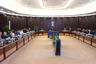 رئيس الوزراء يترأس اجتماع اللجنة العليا لتنظيم فعاليات احتفالية افتتاح المتحف المصري الكبير