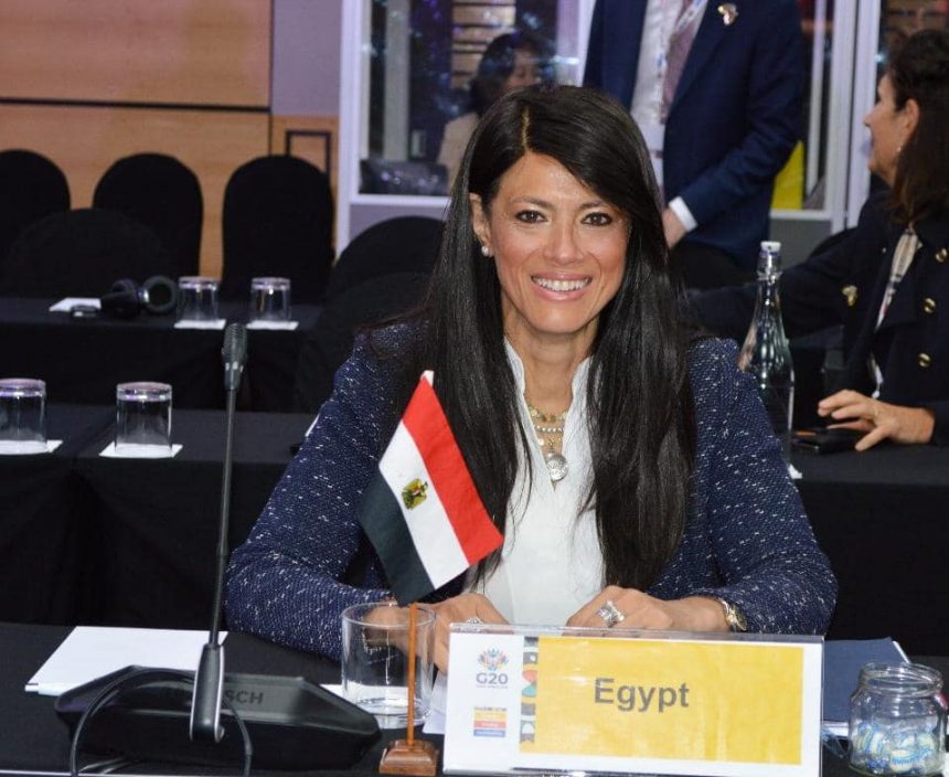 وزيرة التخطيط 1