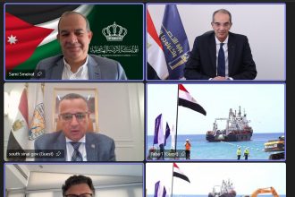 إنزال كابل بحري مباشر بين مصر والأردن في طابا. يتيح تجميع ونقل حركة البيانات الدولية ذات السعات العالية