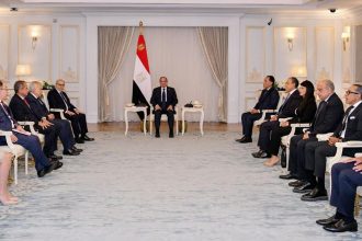 السيسي يؤكد دعم مصر لجهود لبنان في استعادة الاستقرار والتعافي الاقتصادي