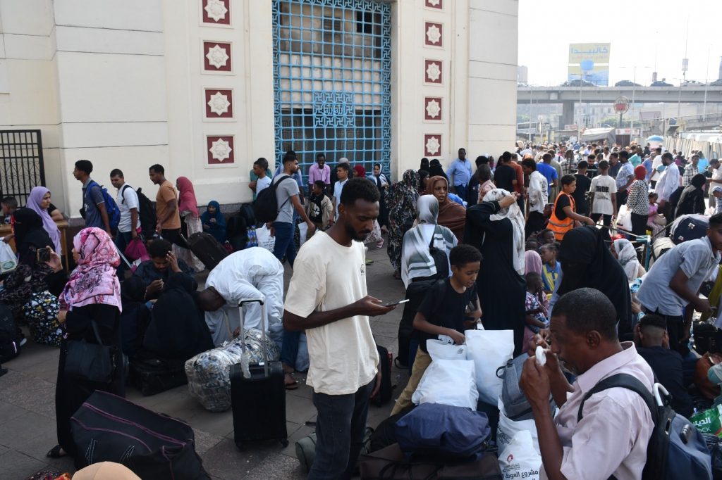 تسيير القطار السابع لتسهيل العودة الطوعية للأشقاء السودانيين
