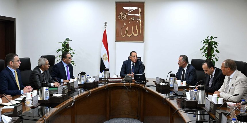رئيس الوزراء يتابع استعدادات احتفالية افتتاح المتحف المصرى الكبير