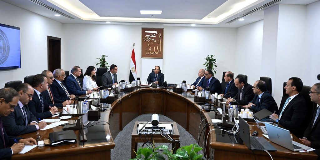 حدائق «تلال الفسطاط».. لمسات أخيرة قبل التشغيل 2 رئيس الوزراء يتابع المراحل الأخيرة لتنفيذ حدائق تلال الفسطاط وإجراءات تشغيلها