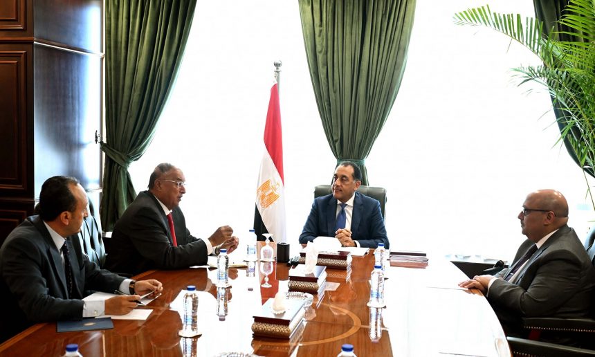 رئيس الوزراء يناقش مقترحات تعديل قانون المجلس القومي لحقوق الانسان