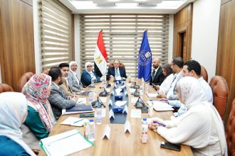 شركة PG العالمية تبحث الاستثمار في المستحضرات الدوائية بمصر والتوسع في السوق الدوائي