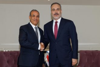 مشاورات مصرية–تركية في جدة لتعزيز العلاقات الثنائية والتنسيق الإقليمي