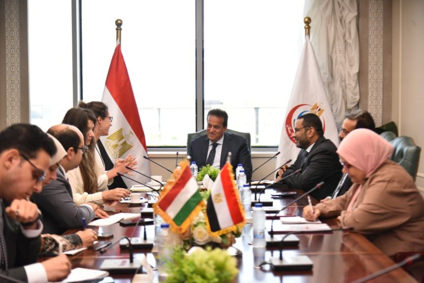 نائب رئيس مجلس الوزراء وزير الصحة يبحث تعزيز التعاون الصحي مع سفيرة المجر بالقاهرة