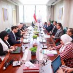 نائب رئيس مجلس الوزراء وزير الصحة يستقبل مستشار الرئيس الكولومبي