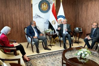 وزير البترول والثروة المعدنية يبحث تسريع إجراءات إطلاق استثمارات مصرية جديدة لتعظيم القيمة المضافة من الفوسفات