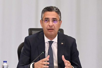 وزير التموين 1