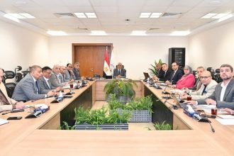 وزير الري يتابع إجراءات إزالة التعديات والمخالفات على المجاري المائية والخزانات الجوفية وأملاك الوزارة
