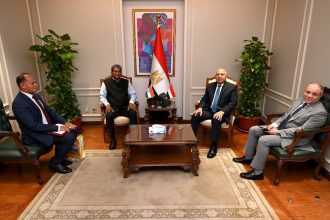 وزير الصناعة والنقل يستقبل سفير الهند بالقاهرة لبحث التعاون المستقبلي بين الجانبين في مجالي الصناعة والنقل