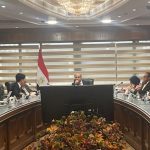 وزير الطيران المدني يستعرض مع وفد مطار إنتشون الكوري فرص تعزيز الشراكات الدولية لتطوير وتشغيل المطارات المصرية