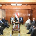 وزير قطاع الأعمال العام يلتقي محافظ الغربية وأعضاء مجلس النواب