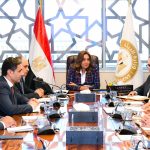 وزيرة التنمية المحلية والقائم بأعمال وزير البيئة تستعرض الموقف التنفيذي وآخر مستجدات ما تم تنفيذه بمشروع شرم الشيخ خضراء جرين شرم