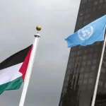 العلم الفلسطيني يرفرف أمام مقر الأمم المتحدة في نيويورك