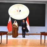 رئيس الوزراء وولي عهد البحرين يشهدان توقيع 8 وثائق بين القاهرة والمنامة