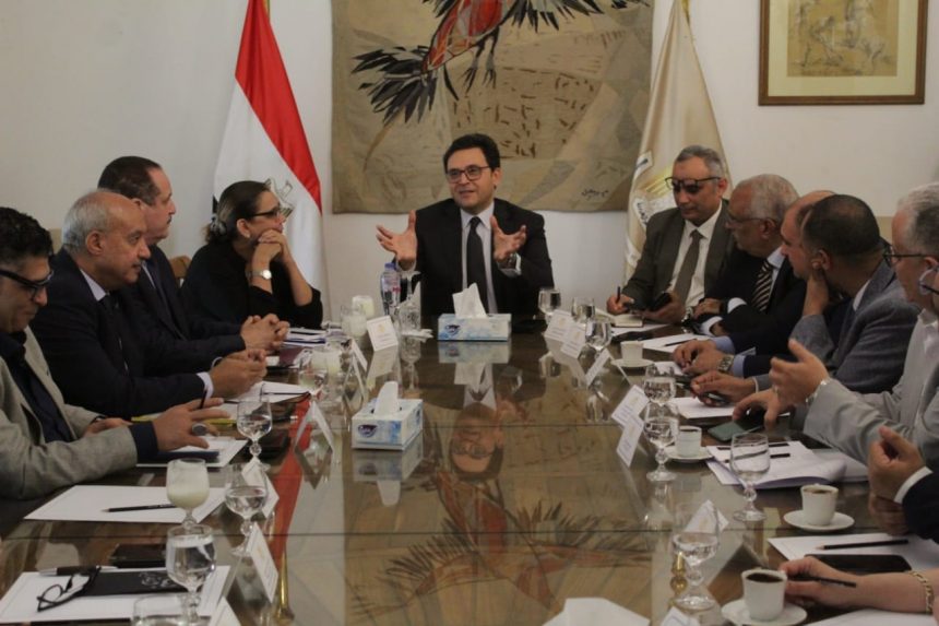 وزير الثقافة 1