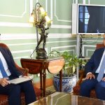 وزير الخارجية للمرشح المصري لـاليونسكو