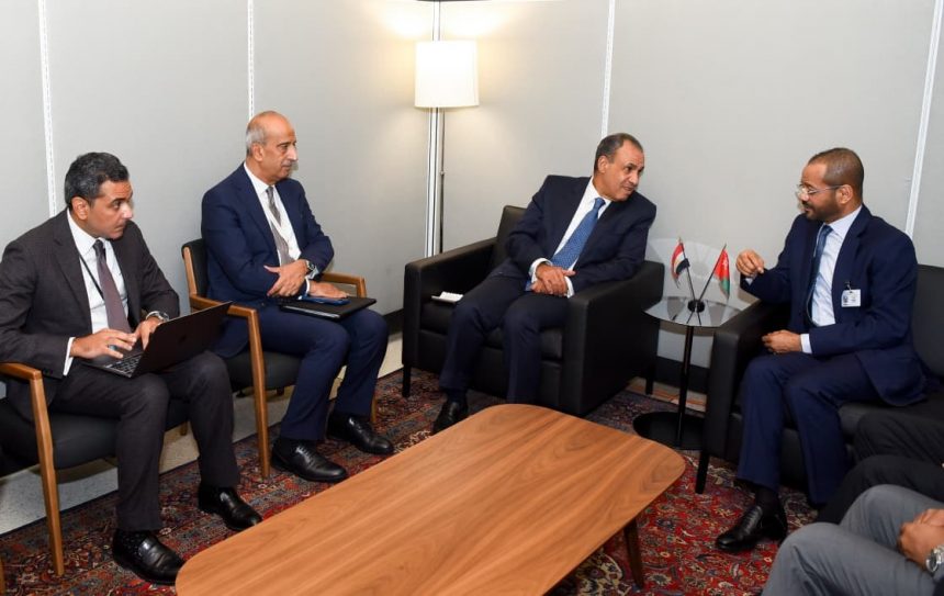 وزير الخارجية يلتقي نظيره العُماني على هامش أعمال الجمعية العامة للأمم المتحدة