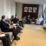 وزير الخارجية يلتقي وزير التجارة الخارجية بدولة الإمارات