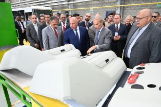 وزير الصناعة والنقل