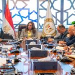 وزيرة التنمية المحلية والقائم بأعمال وزير البيئة تبحث مع المدير التنفيذي لمركز البيئة والتنمية للمنطقة العربية وأوروبا